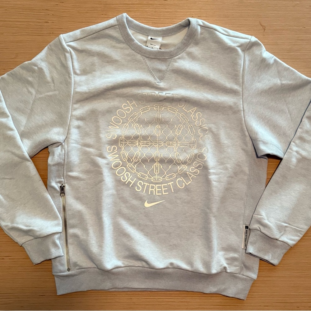 Nike Standard Issue Dri-FIT Basketball Crew-Neck Sweatshirt